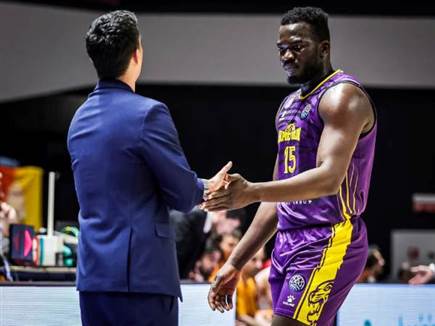 מהבולטים במשחק. סאנוגו (FIBA)