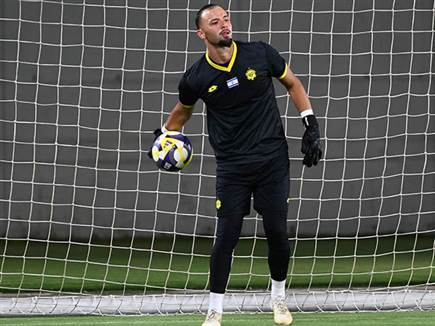 &ldquo;נתניה ריסקה את צרפתי&ldquo; (צילום: ברני ארדוב) (צילום: ספורט 5)