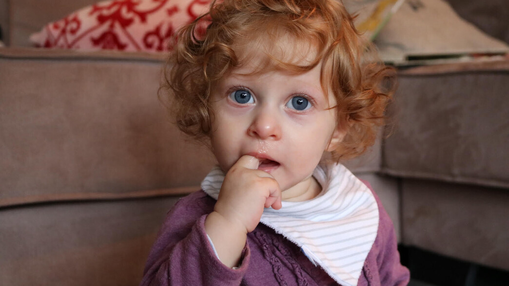 תינוקת מנוזלת