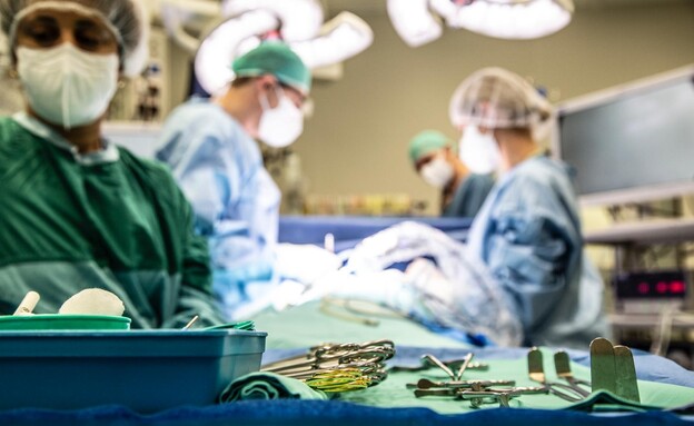 רופאים בניתוח באיכילוב רופאים בניתוח באיכילוב