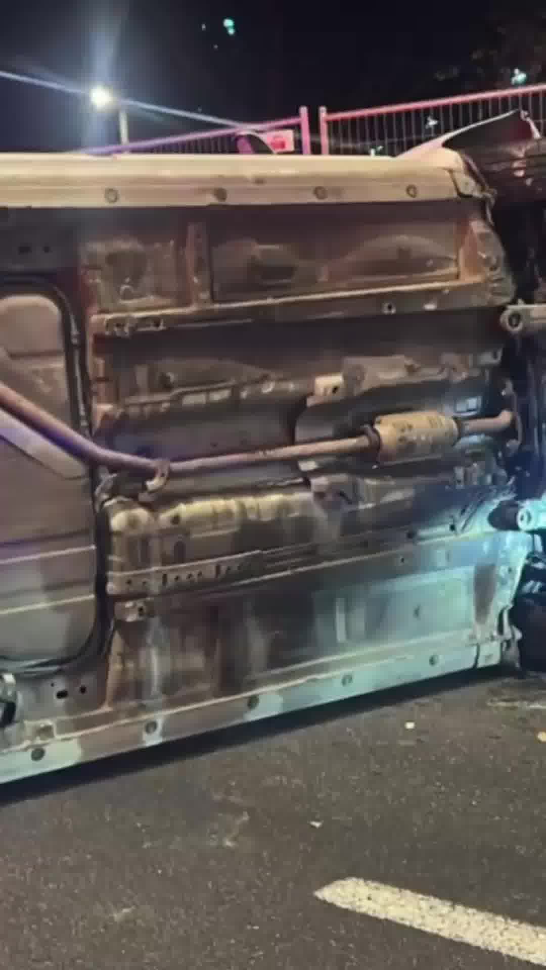 שני פצועים קל בהתהפכות רכב ברמת החייל בתל אביב