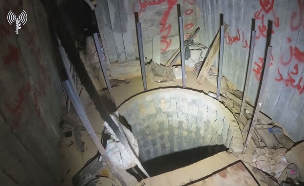 מפגש ראשון של ששת החטופים ששרדו באותה המנהרה