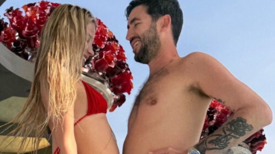 יוצא "חתונמי" עומרי קראוס ובת זוגו בהיריון שני