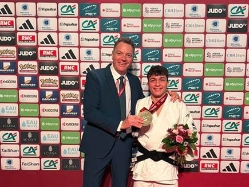 סנסציה אדירה. אשפיז (איגוד הג`ודו) (צילום: ספורט 5)