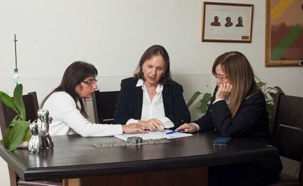 עו"ד ונוטריון אורית לוי