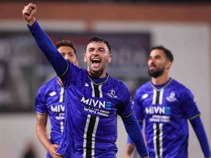 כיף שהיא שוב איתנו (מאור אלקסלסי) (צילום: ספורט 5)