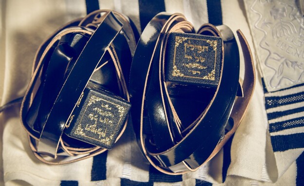 הנחת תפילין (צילום: 123RF‏)