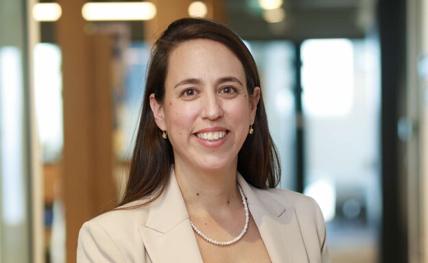 ענבל אורפז, חוקרת ויועצת חדשנות אסטרטגית