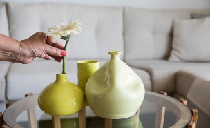 כד הבלון של אסתי קסטרו (צילום: שירן כרמל)