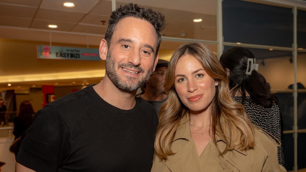 "חי פעמיים" - הקרנת בכורה