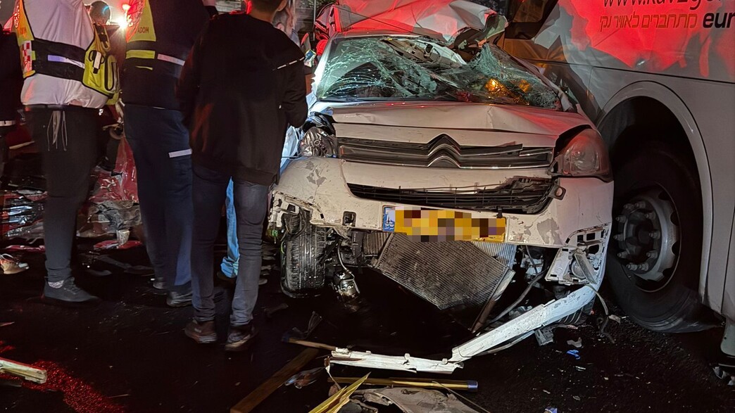 זירת התאונה סמוך לצומת פרדסיה