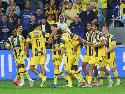 חגיגות גדולות של מכבי ת&ldquo;א (אודי ציטיאט)