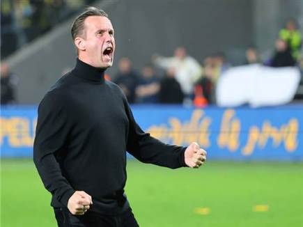 דיילה עם החגיגה המוכרת (אודי ציטיאט)