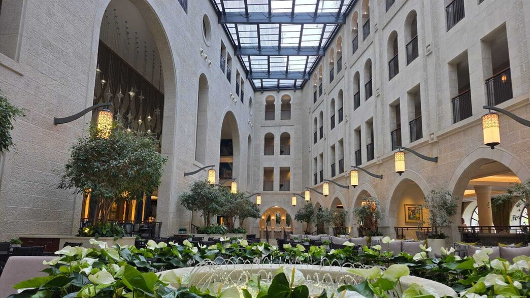 בתוך וולדורף אסטוריה ירושלים