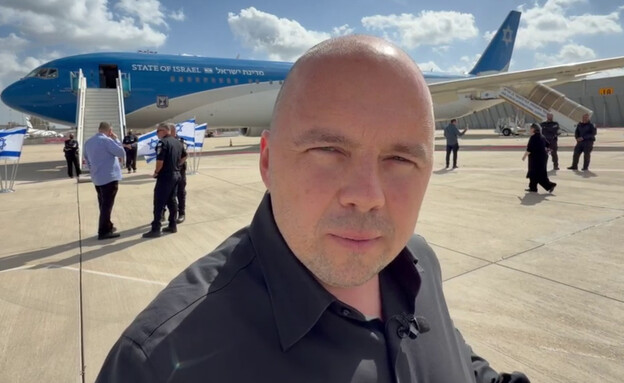 אנשי שב"כ מונעים מהעיתונאי לדוווח מחוץ למטוס ראש הממשלה