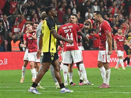 המוליכה בורחת בפסגה (ברני ארדוב)