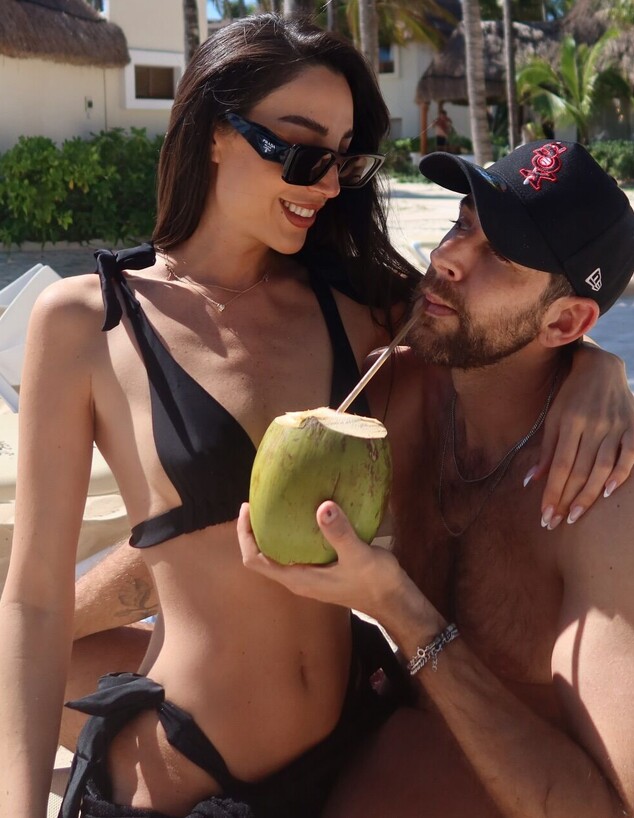 טליה עובדיה בבננהוט