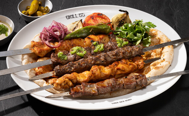 השיפודים עצמם עוד זקוקים לדיוק. גריל 65