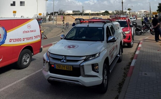 כוחות כבאות והצלה בזירה באשדוד כוחות כבאות והצלה בזירה באשדוד