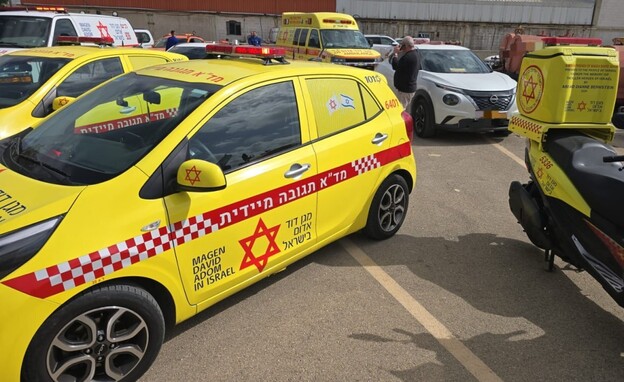 כוחות מד"א בזירה