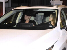 אגדת הוליווד בתל אביב - וזה הרכב שהוא נוסע בו