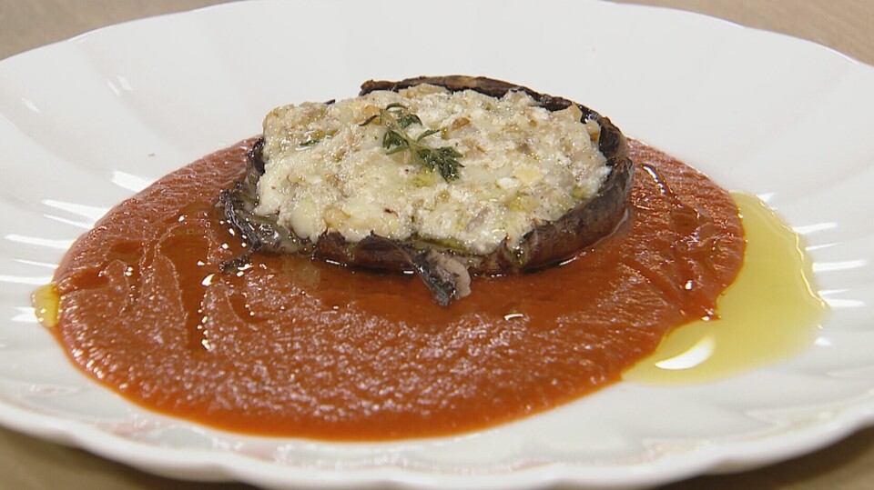 פטריות פורטובלו ממולאות אגוזים וגבינות בופאלו (צילום: עוטף ישראל, קשת 12)