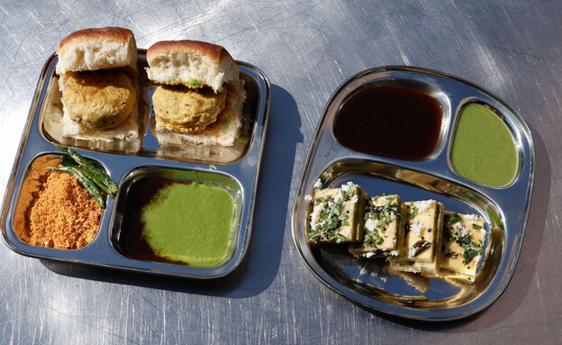 נשנושי אוכל רחוב הודי. קפה בוליווד נשנושי אוכל רחוב הודי. קפה בוליווד