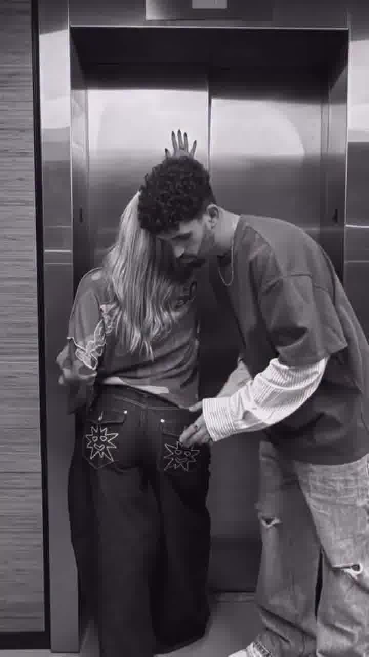 תומר טליאס חושף את בת הזוג
החדשה: ענבל ובר, סטייליסטית 
בת 25 מרמת גן