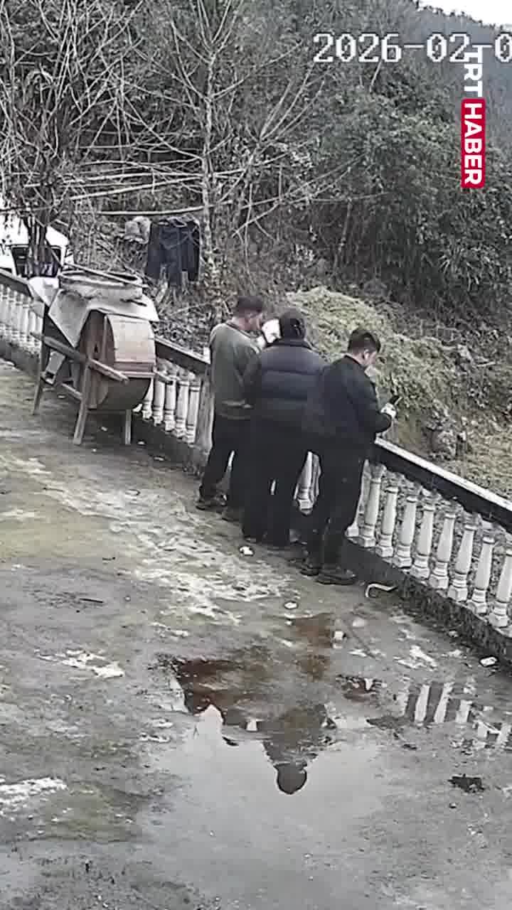 באו ביחד, והלכו ביחד... ככה זה חברי אמת