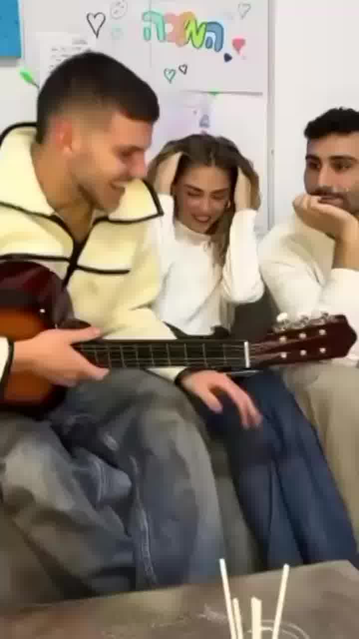 כשנדב חנציס השמיע לראשונה לחברים בפסטיגל את ״מפחד להתגבר עלייך״