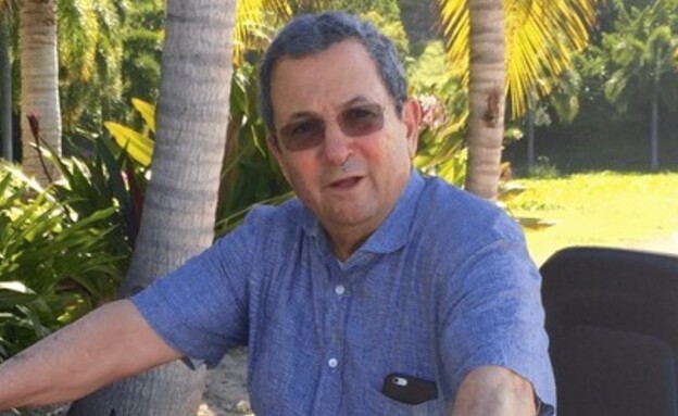 תמונות חדשות של אהוד ברק באי של אפסטין