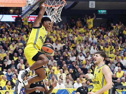 זה איך אתה משתמש בו (אלן שיבר) (צילום: ספורט 5)