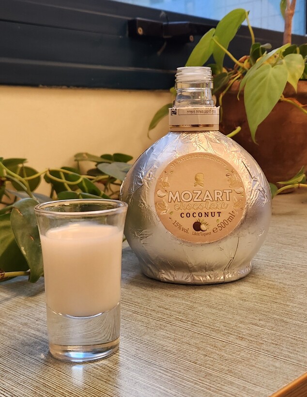 מוצרט שוקולד קוקוס מוצרט שוקולד קוקוס