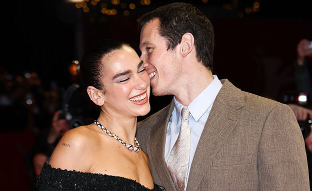 קאלום טרנר ודואה ליפה (צילום: Arturo Holmes/Getty Images) קאלום טרנר ודואה ליפה (צילום: Arturo Holmes/Getty Images)