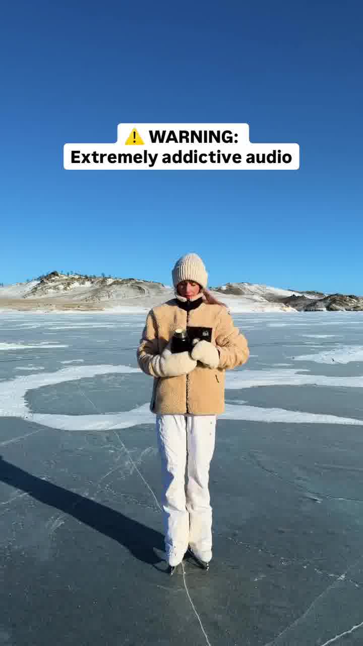 *שימו סאונד* זה מה שקורה כששופכים מים רותחים על אגם קפוא