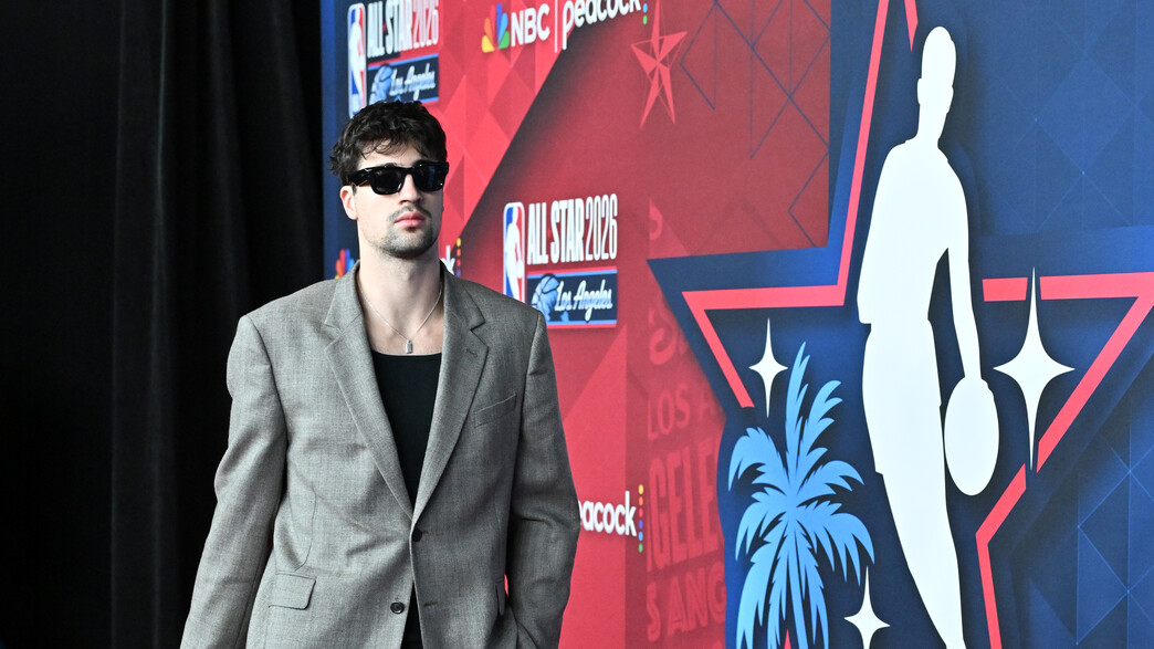 דני אבדיה מגיע לאולסטאר