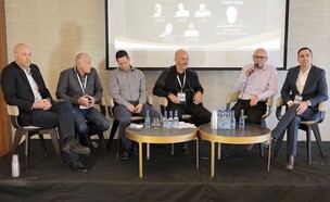 פאנל של הכנס "אין יותר פריפריה" (צילום: אריק טלמור)