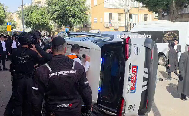 חיילות חולצו מהמון בבני ברק