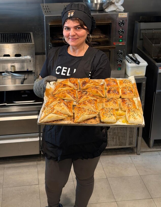 בעלת הבית החיננית, מאיה פנחסוב