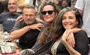 עם הנוכחית והגרושה יעל אבקסיס: ליאור מילר חוגג 54  (צילום: אינסטגרם)