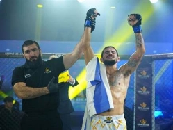 התפרק מהתרגשות. אלדי (מתוך האינסטגרם של GFC גיאורגיה) (צילום: ספורט 5)