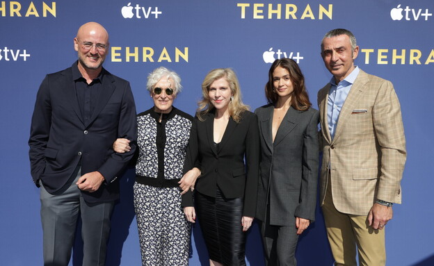 דנה עדן עם טהרן בטקס פרסי האמי