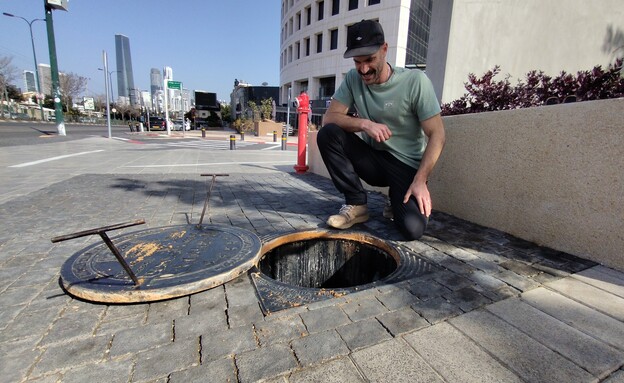 רן איצקוביץ' ופתח הניקוז בגבעתיים רן איצקוביץ' ופתח הניקוז בגבעתיים