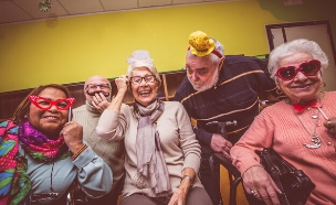 הורים עושים כיף (צילום: Shutterstock - By oneinchpunch)