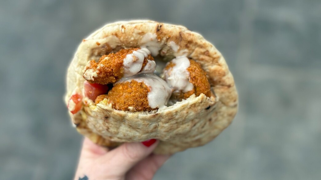 פלאפל ב-6 שקלים בבני ברק