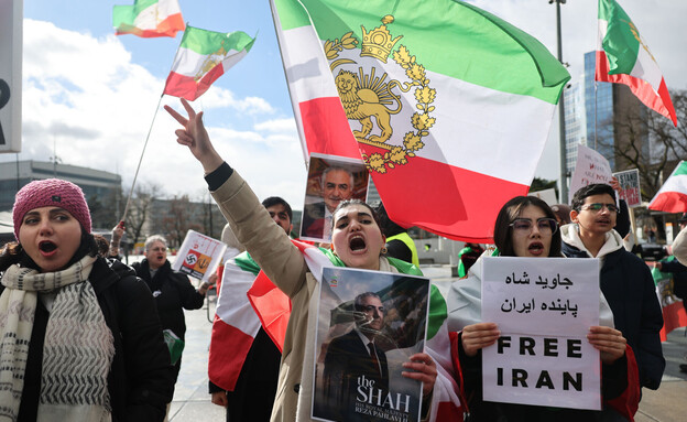 מוחים איראניים מחוץ לשיחות המו"מ