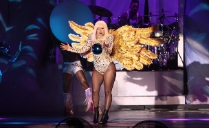 ליידי גאגא בפארק (צילום: שוקה כהן)