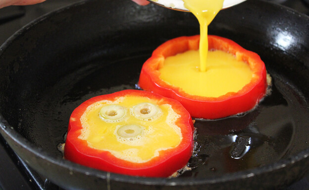 חביתה בתוך פלפל - ההכנה