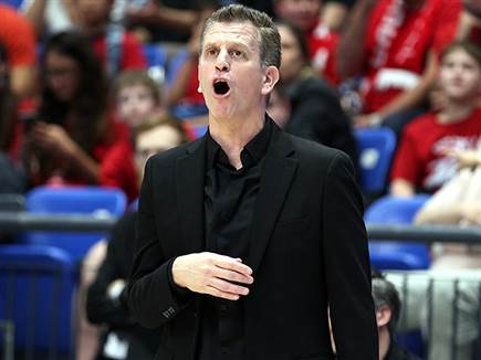 אברהמי וחבורתו ינסו לעכל (אלן שיבר)