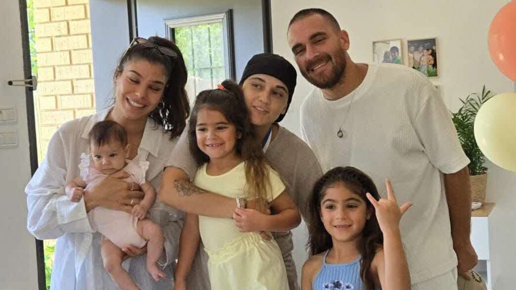 סהר דמארי ומשפחתה עם אמילי דמארי סהר דמארי ומשפחתה עם אמילי דמארי